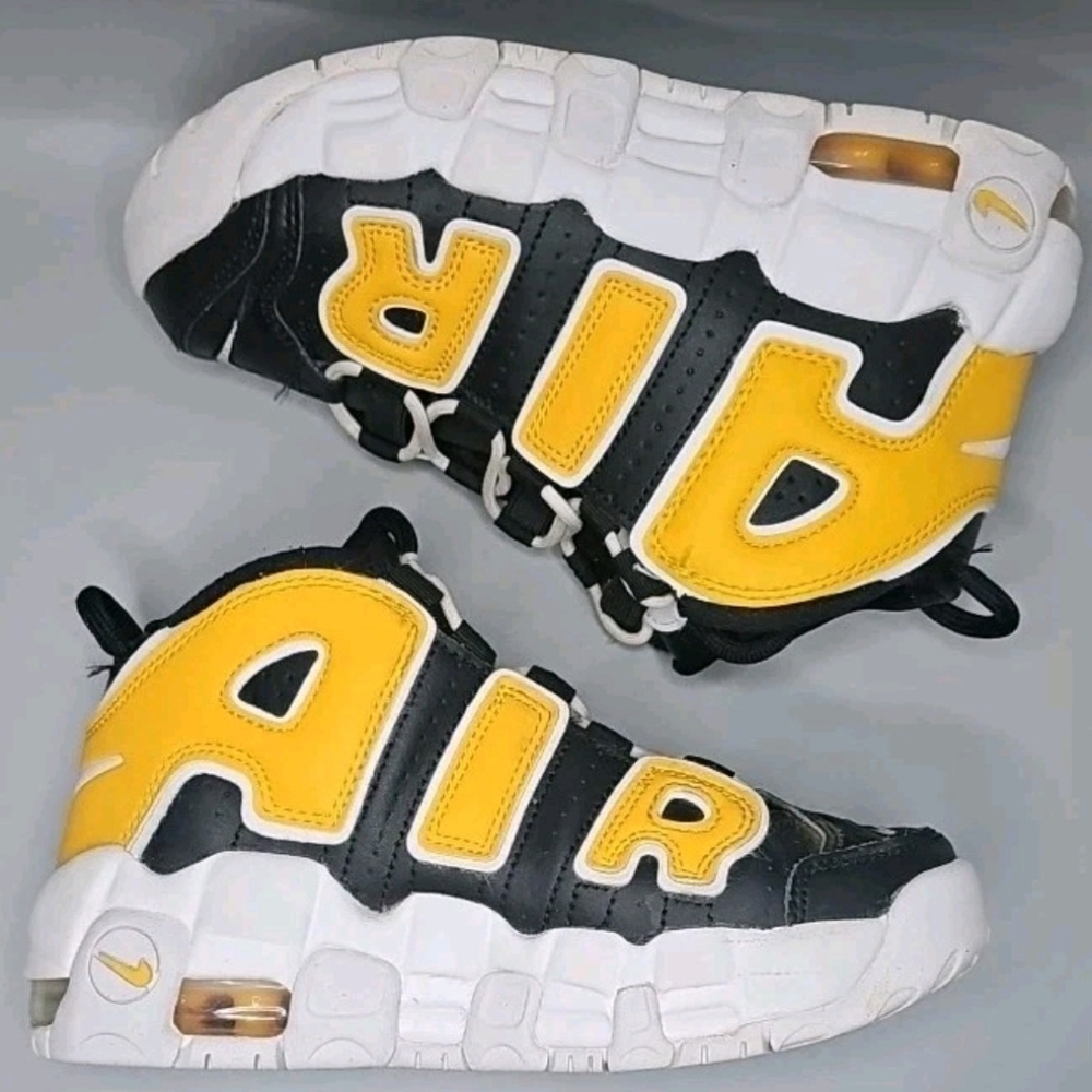 Nike Air More Uptempo GS Be True To Her School Sneakers Sz 2Y FN0261-001 Kids